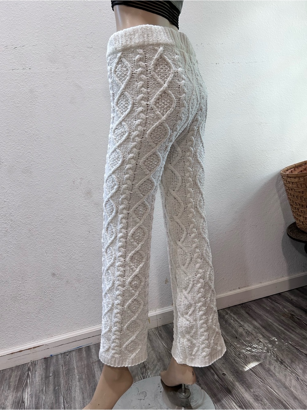 POL thick cable knight white pants - Picture 11 of 16